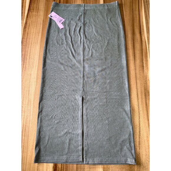 Wild Fable Womens Midi Pencil Skirt Stretchy Light Gray Ribbed Knit Size Medium - Picture 6 of 10